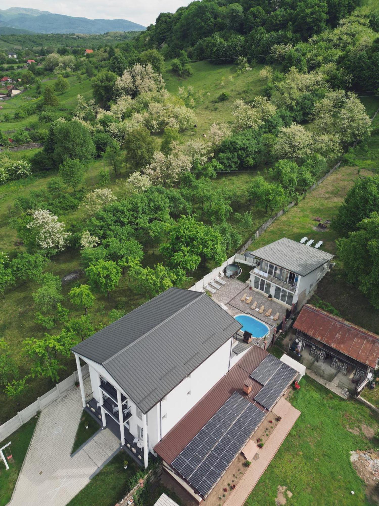 Green Hill Villa Călimăneşti Exterior foto